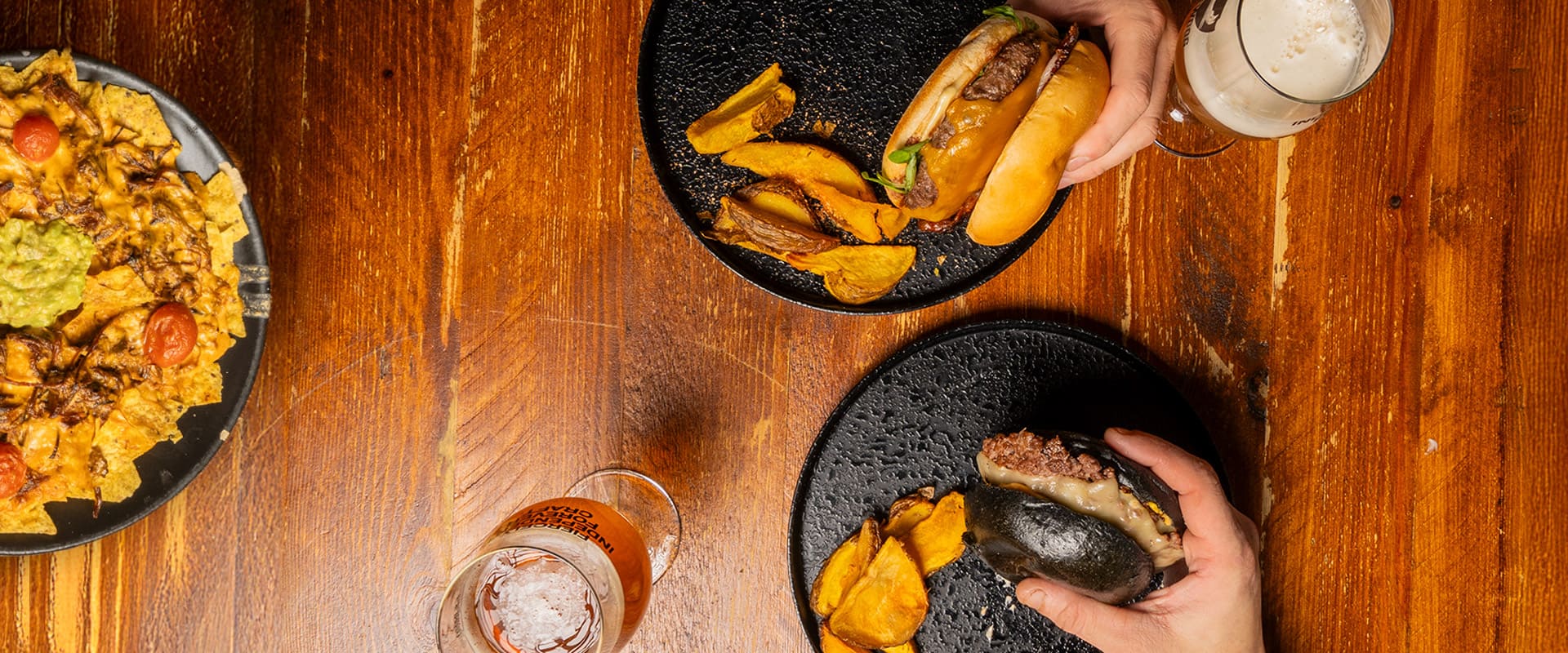 hamburguesería en Boiro Ginlab