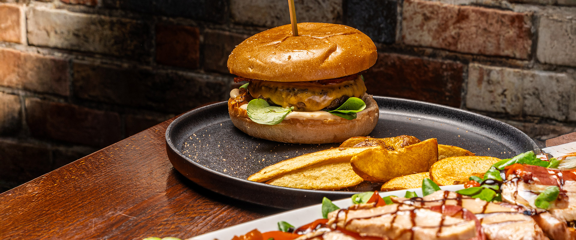 burguer de buey al punto en el Ginlab